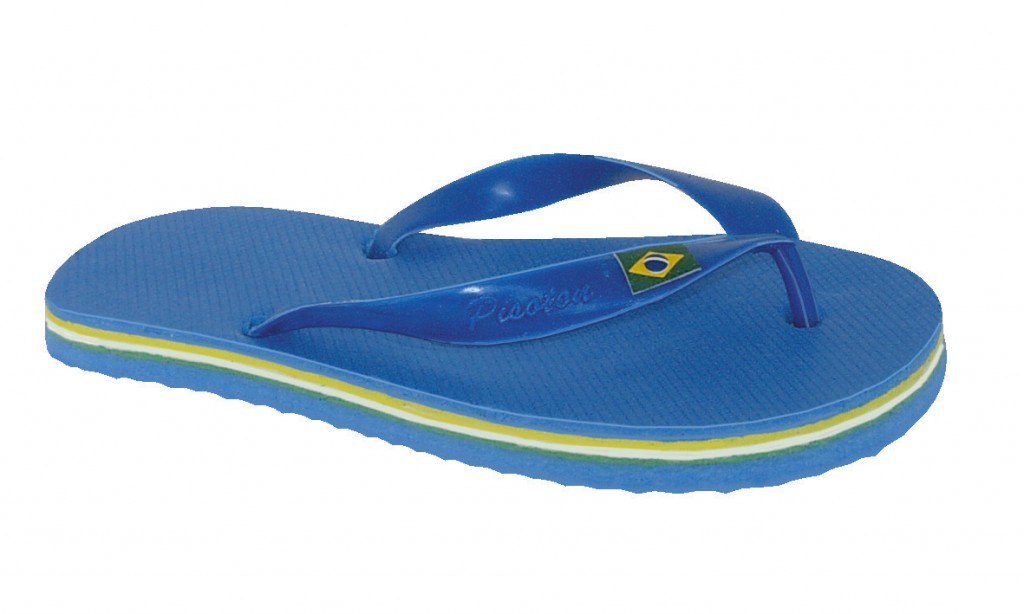 Ask A Latino: Americanos ask about the power of the Chancleta…